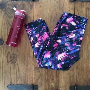 Fabletics Pink Multi Crop plus free Contigo Bottle